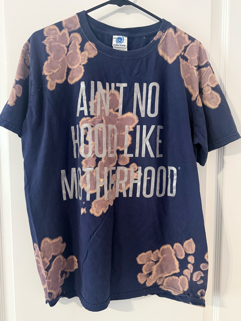 Navy 'Ain't No Hood Like Motherhood' Graphic Tee